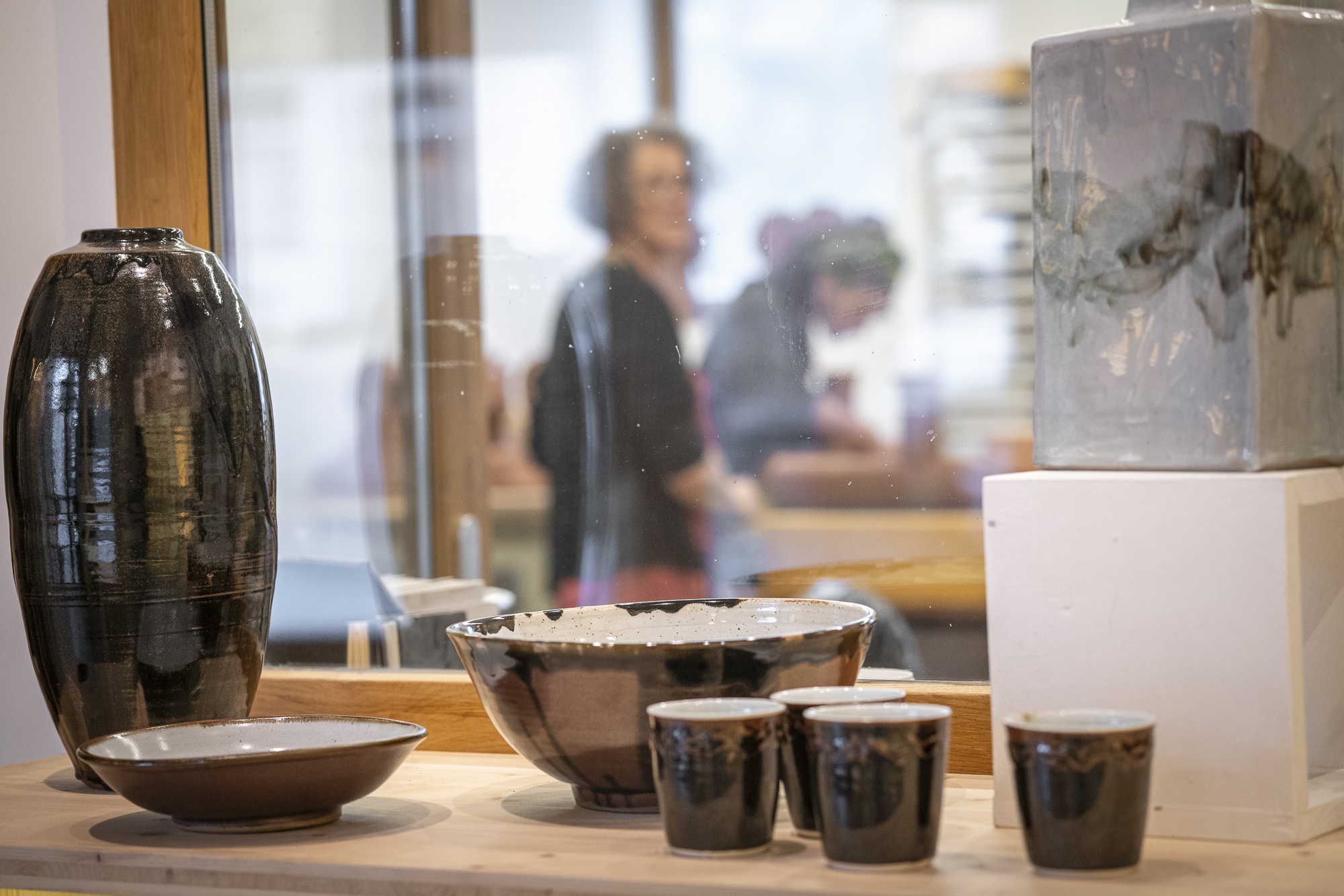 volcan-ceramique-poterie-ardeche-stage-boutique-atelier-46 Atelier boutique poterie Saint-Pierreville