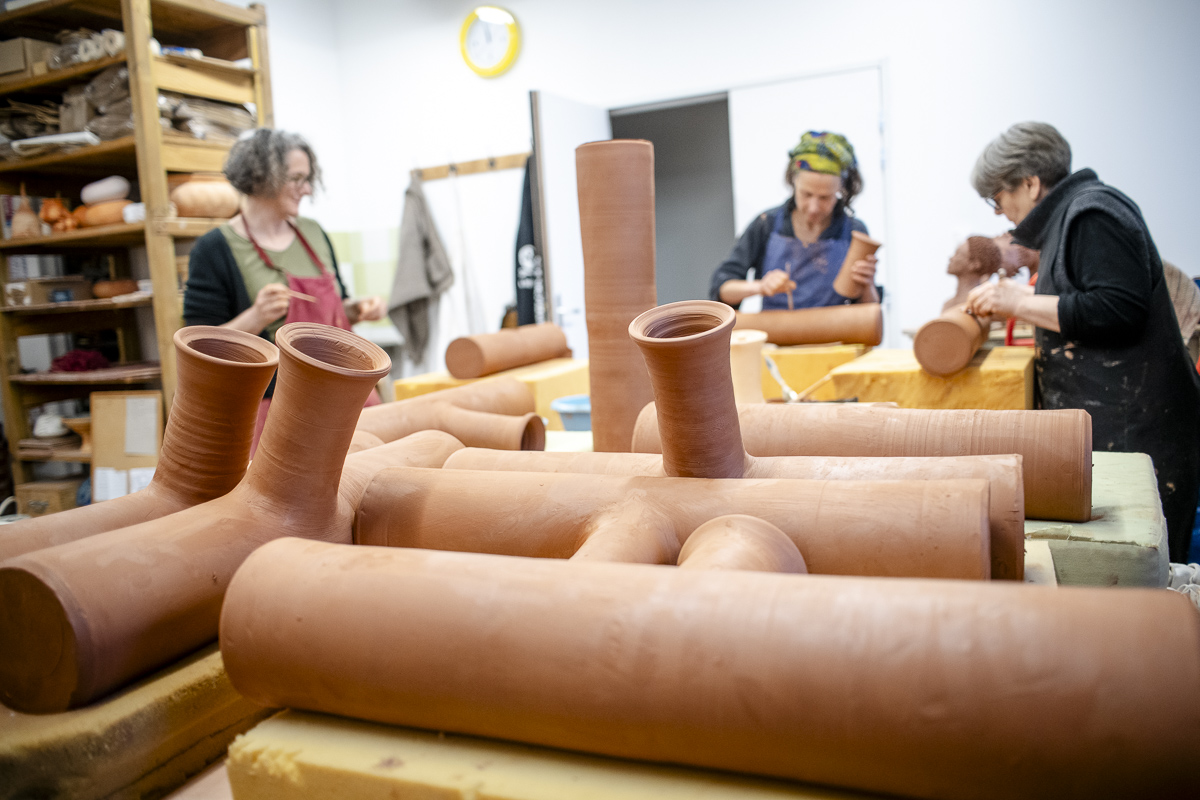volcan-ceramique-poterie-ardeche-stage-boutique-atelier-54 Atelier de création céramique Ardèche Saint-Pierreville